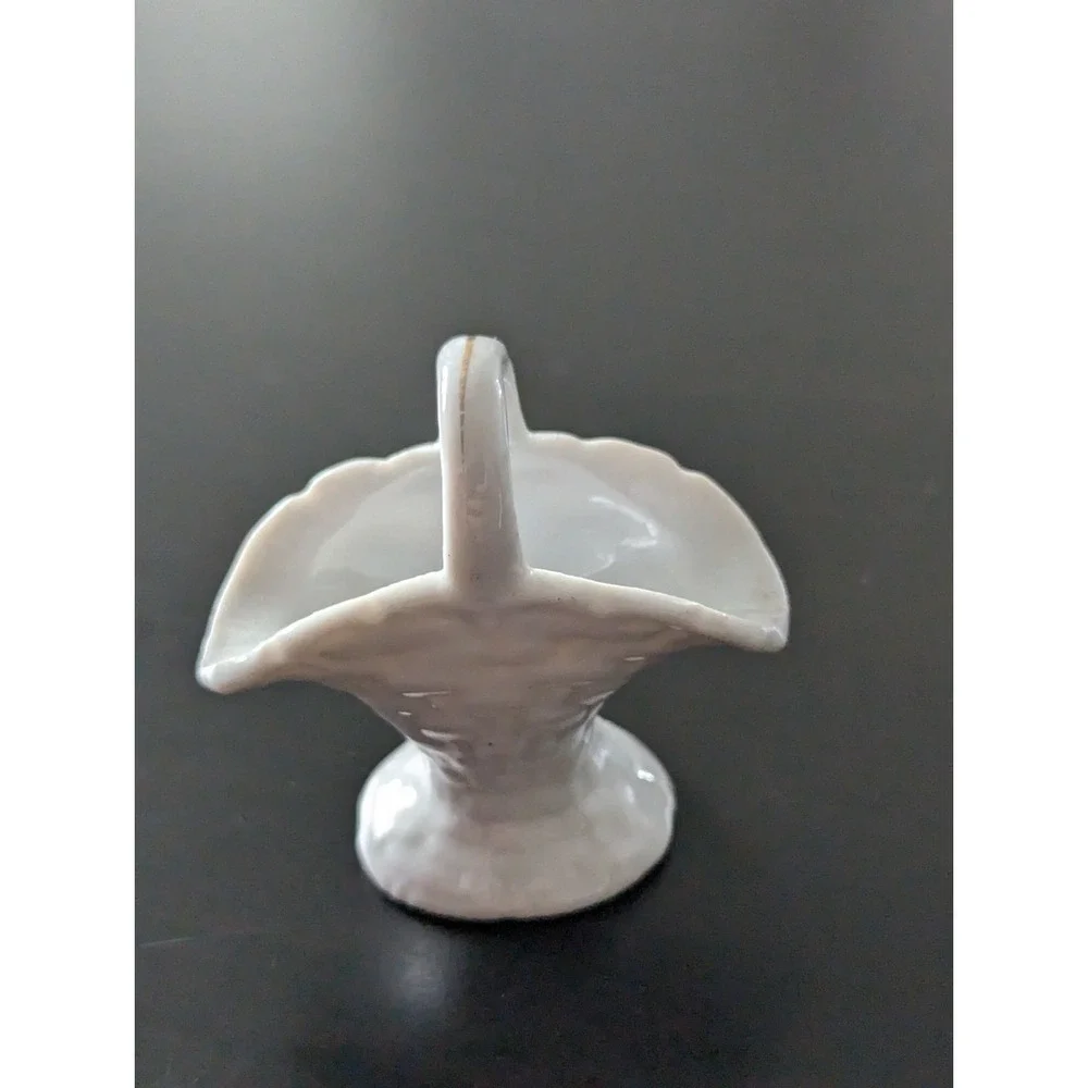 Mini Porcelain Rose Basket 2.5